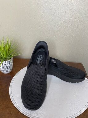 Black Hands Free, Slip Ins Skechers Go Walk Shoes